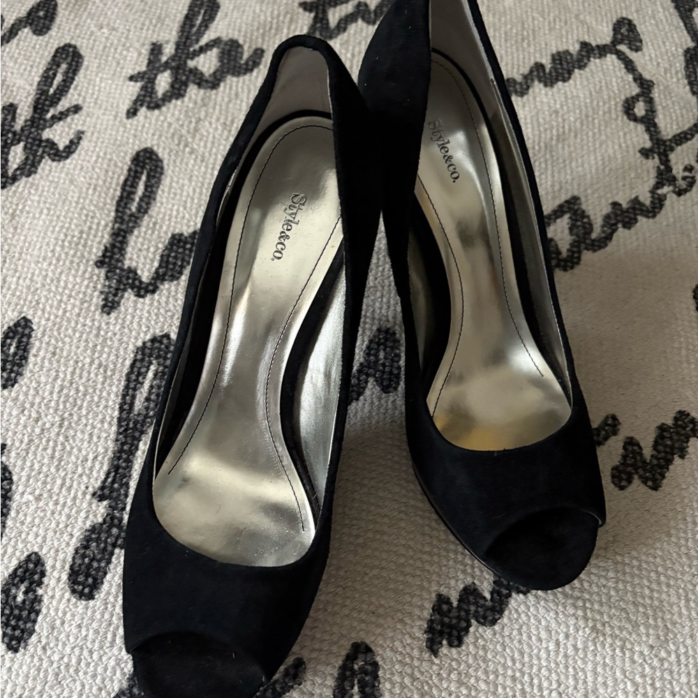 Style & Co. Elegant Black Peep-Toe Heels